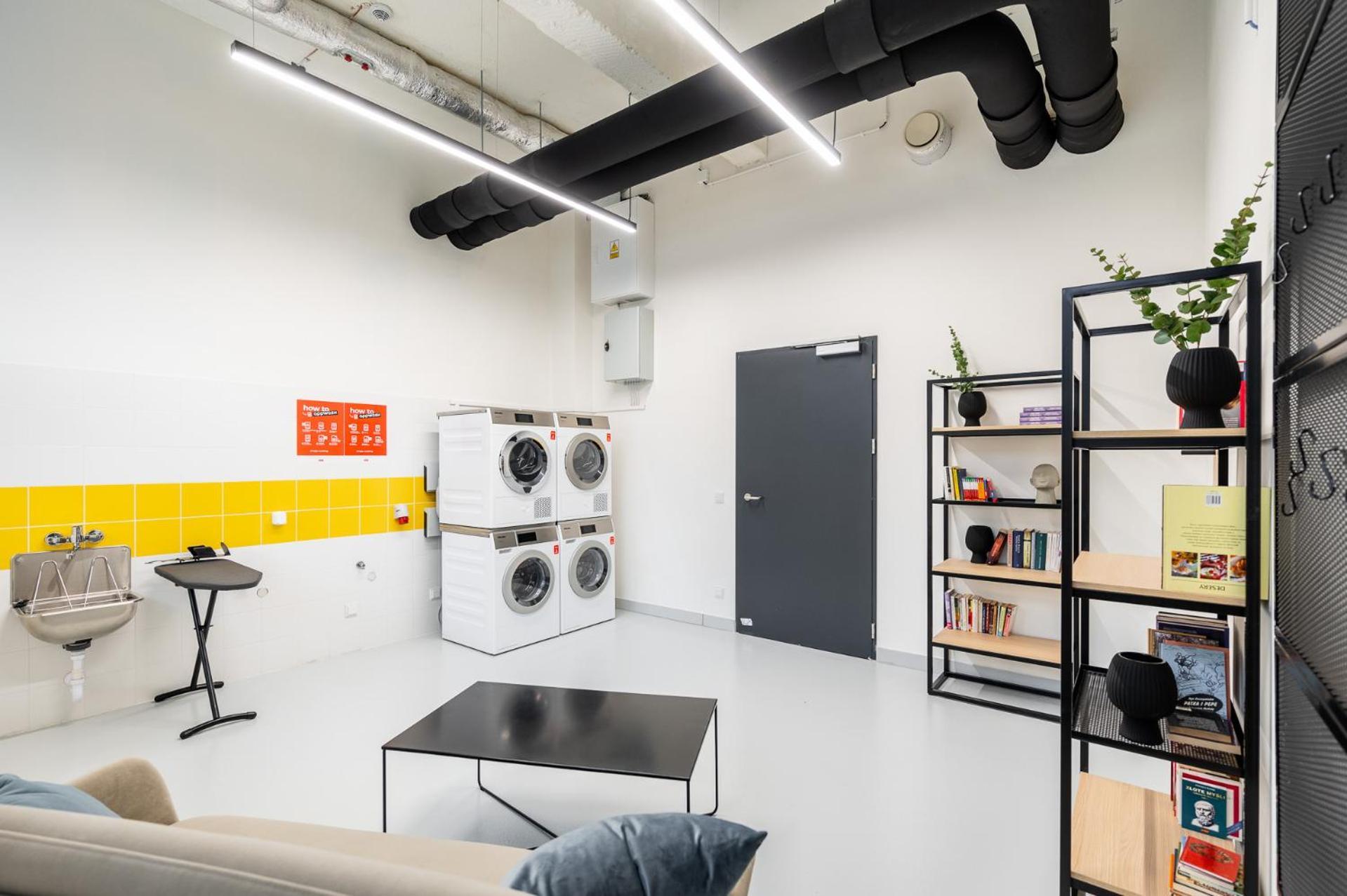 Milestone Center Urban Living Hotel apartamentowy *